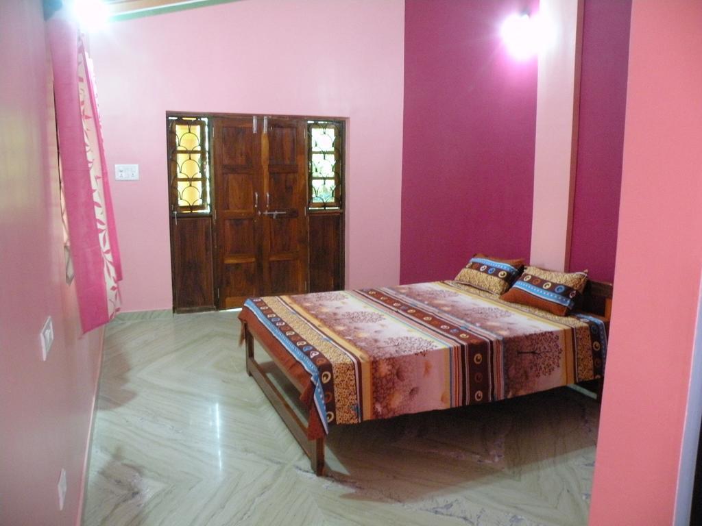 Sai Guru Guest House Anjuna Oda fotoğraf